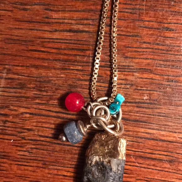 Sequin Gemstone Necklace - Picture 7 of 8